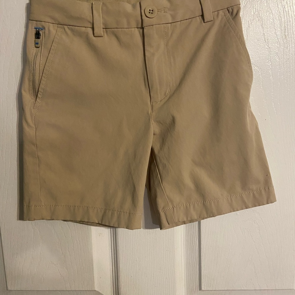 EUC Boys Vineyard Vines Performance On The Go Tan Shorts Size 8